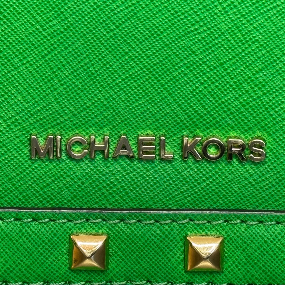 Michael Kors Dillon Studded Messenger Bag in Green Palm - Picture 5 of 16